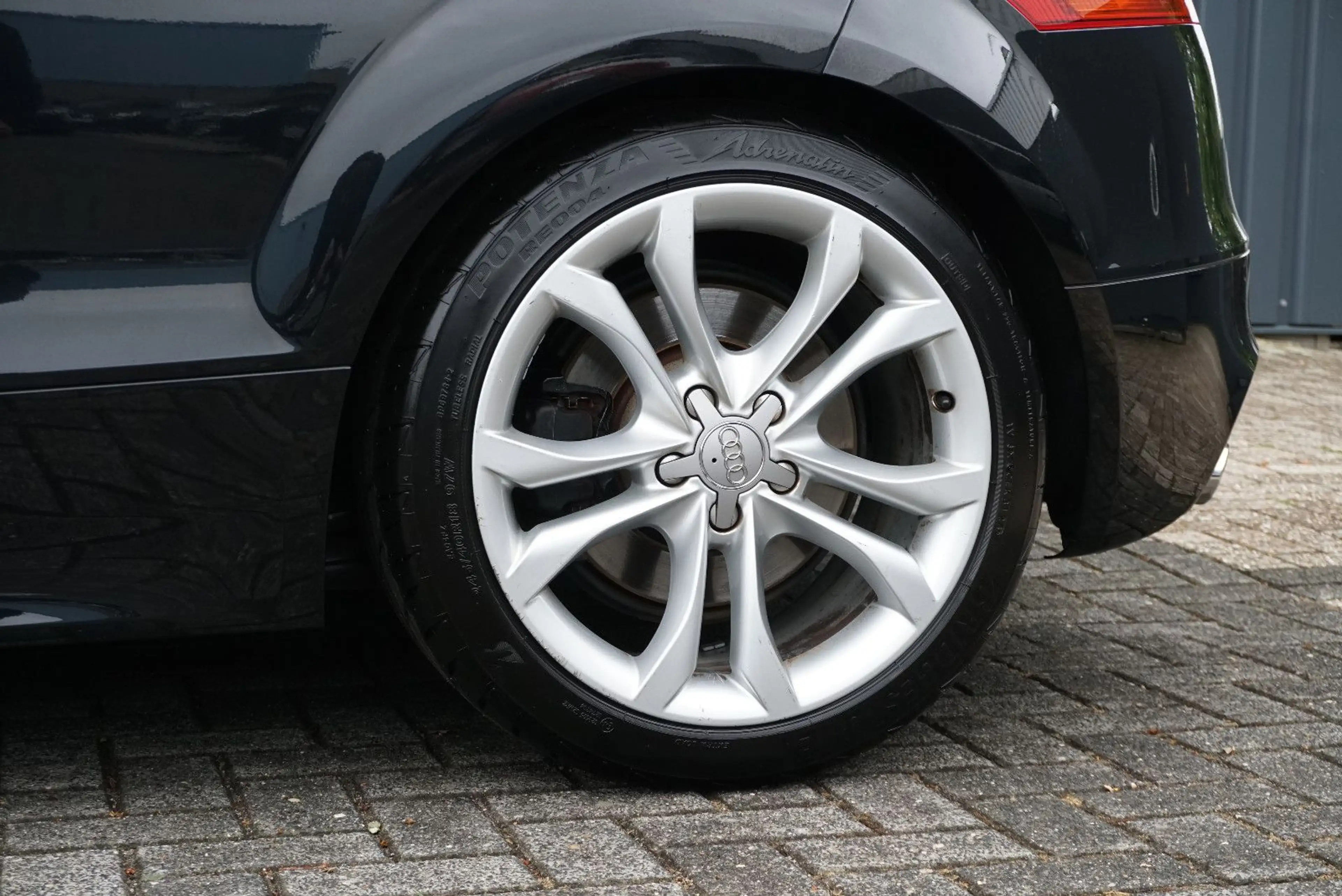 Audi TTS Coupe quattro SHZ Magnetic PDC Klima — photo 10