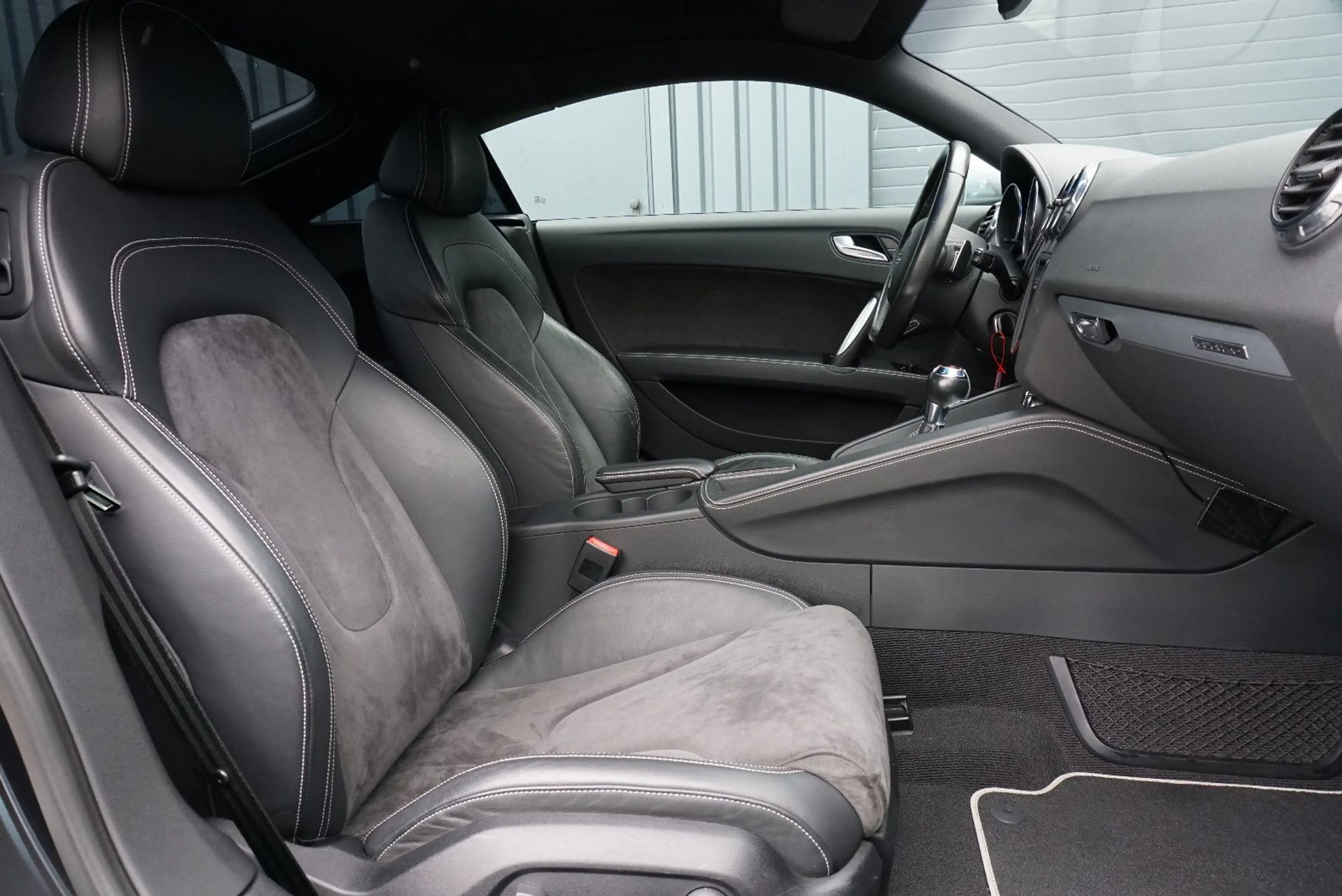 Audi TTS Coupe quattro SHZ Magnetic PDC Klima — photo 14