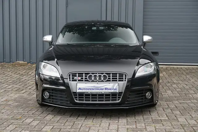Audi TTS view 2