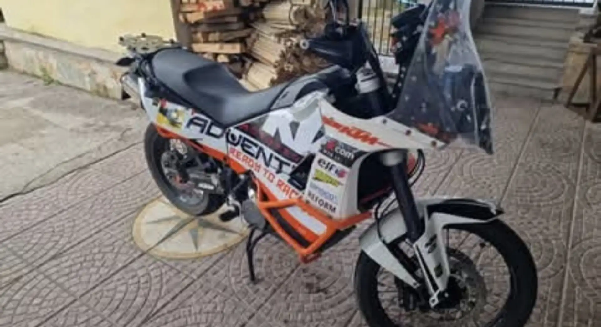 KTM 990 Adventure White - 2