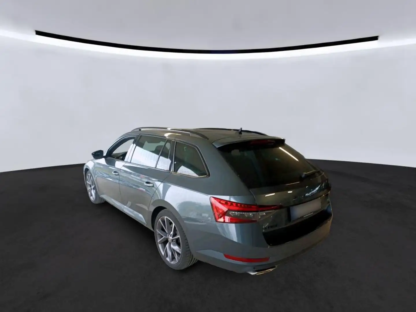 Skoda Superb Combi 2.0 TSI Sportline 4x4/PANO/AHK/CAM/ Grau - 2