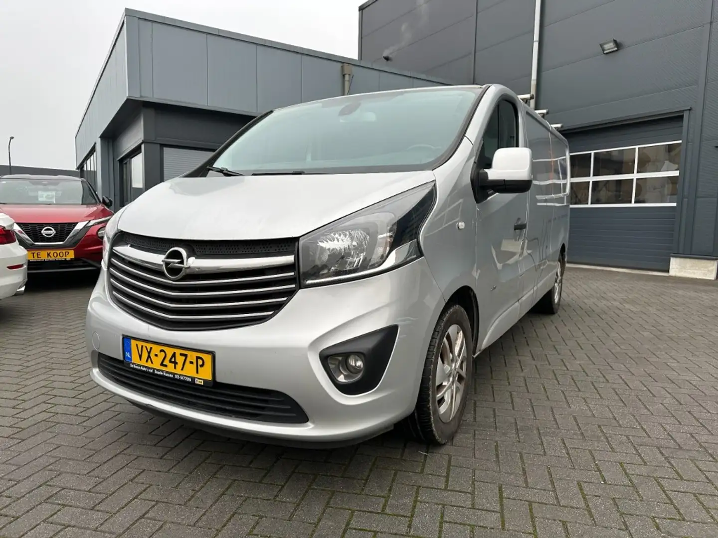Opel Vivaro 1.6 CDTi L2H1 Sport EcoFlex 3 pers. Navi Camera Tr Gris - 1