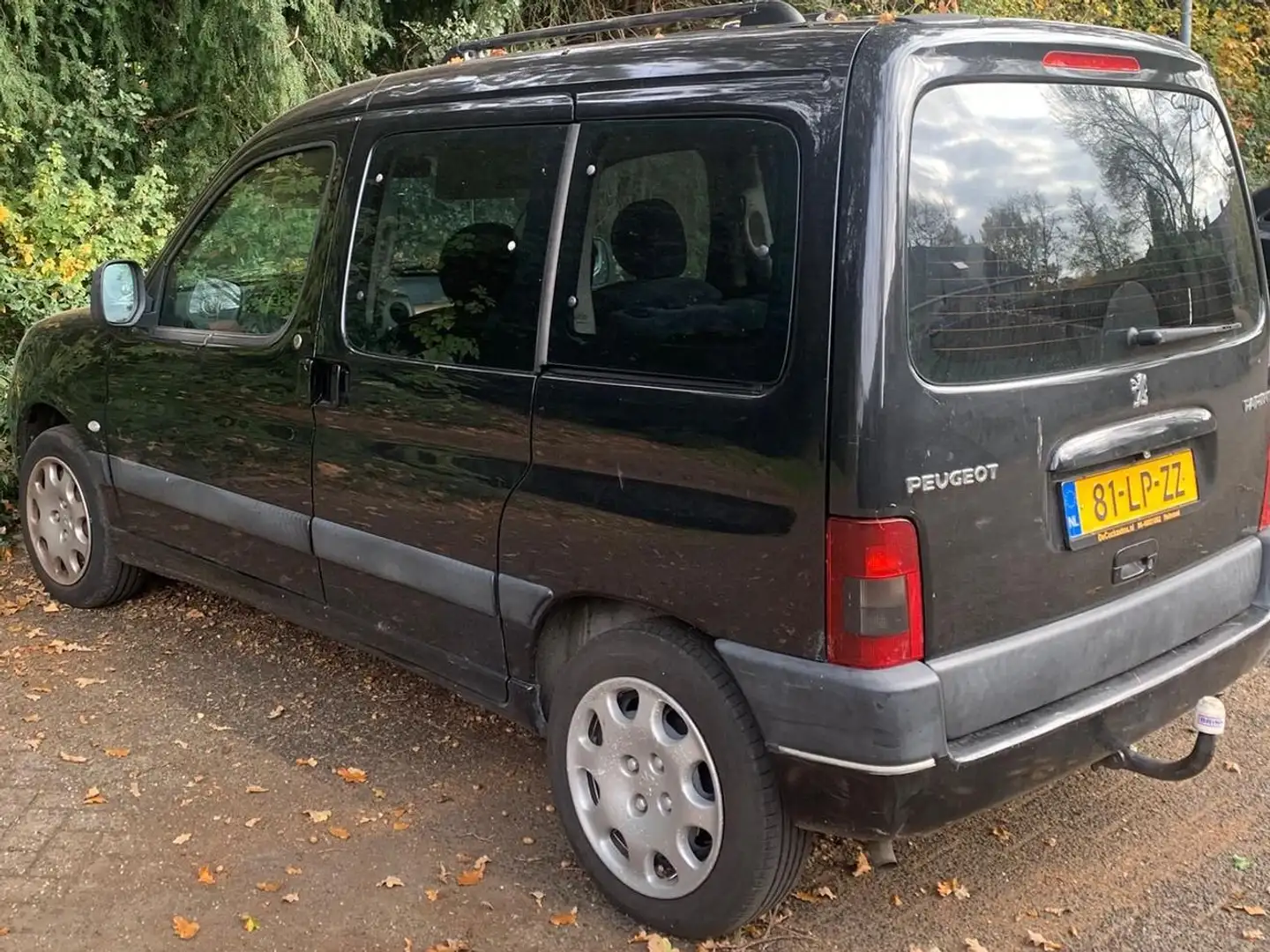 Peugeot Partner Partner 1.6-16V XT Чорний - 1