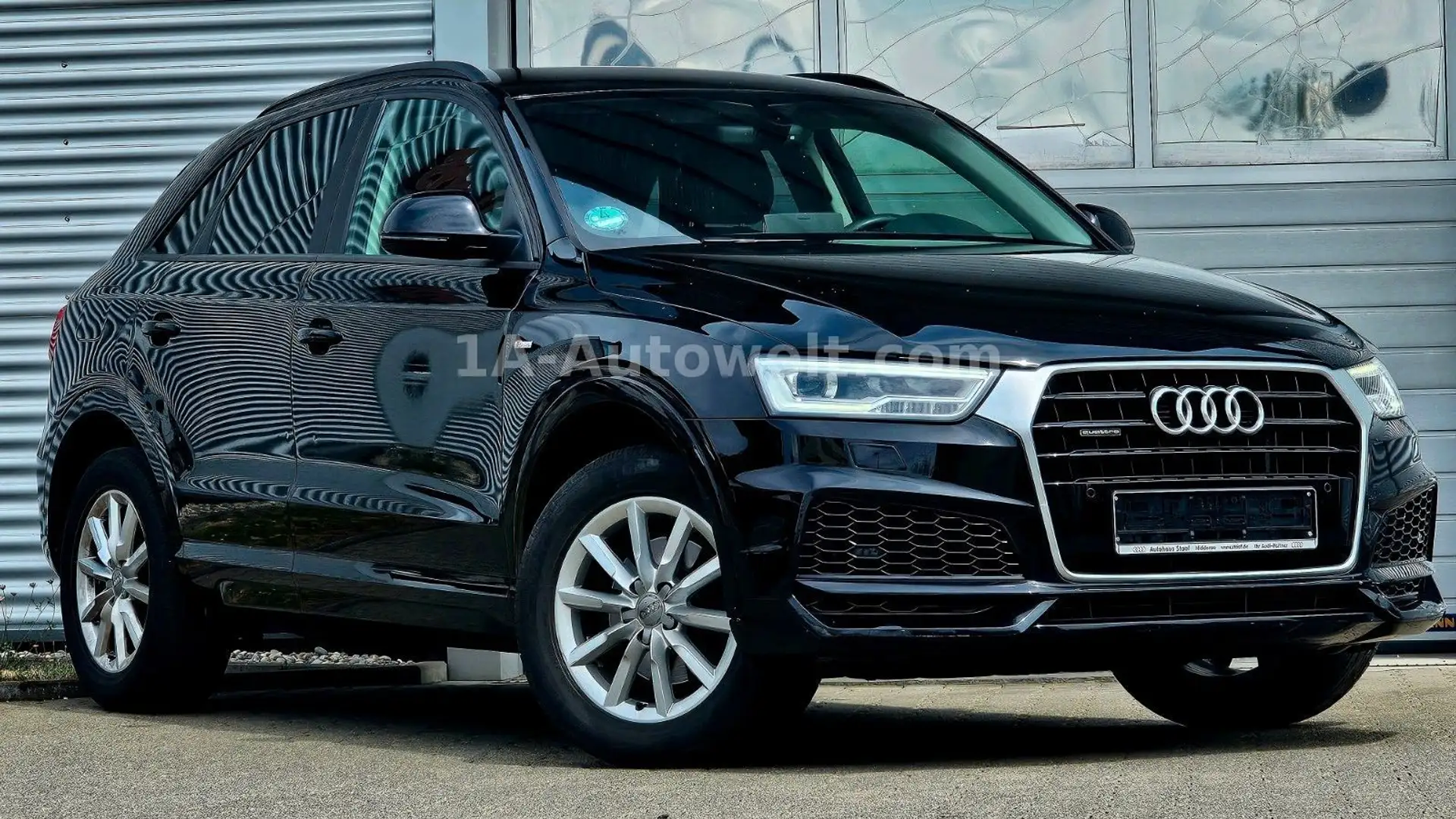 Audi Q3 S-Line quattro Shzg Navi Klima PDC  LED Schwarz - 1