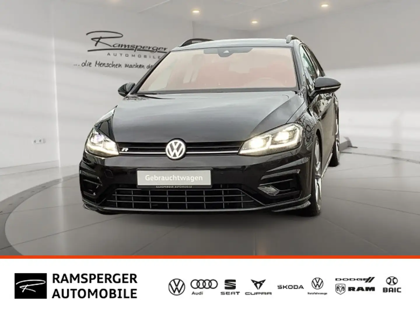 Volkswagen Golf Variant 2.0 TSI DSG 4M. ACC LED Navi Side L Schwarz - 1