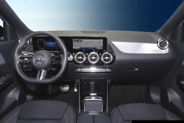 Mercedes-Benz Gla view 10
