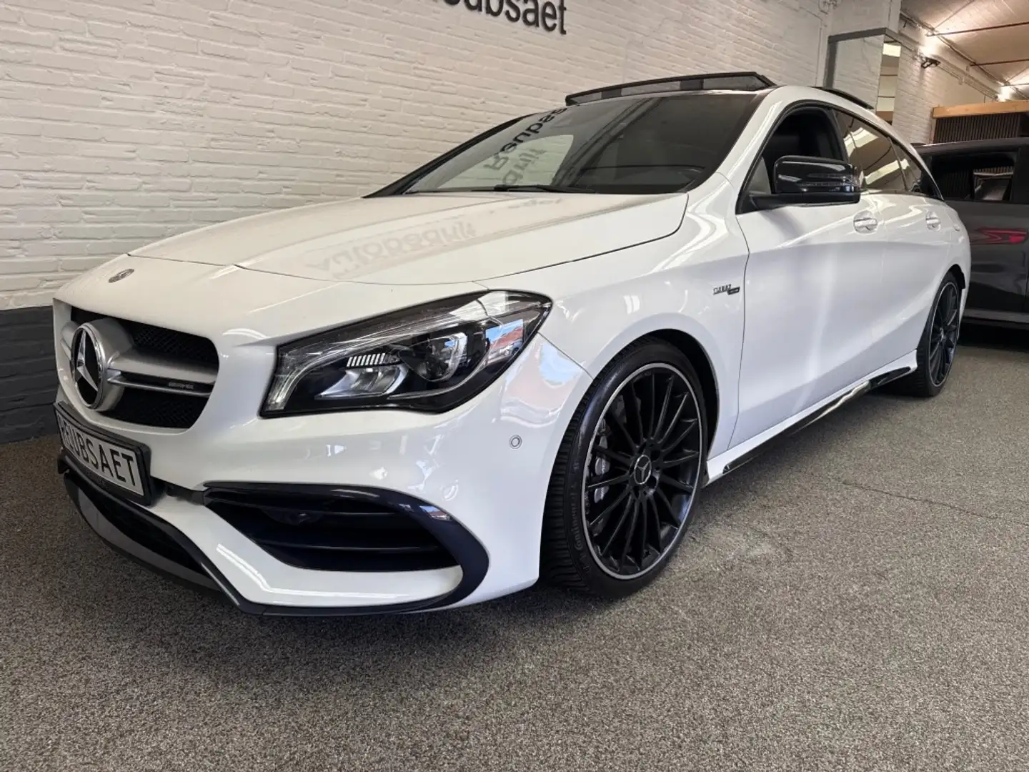 Mercedes-Benz CLA 45 AMG AMG 45 4Matic 380Pk VERKOCHT!!! Wit - 2