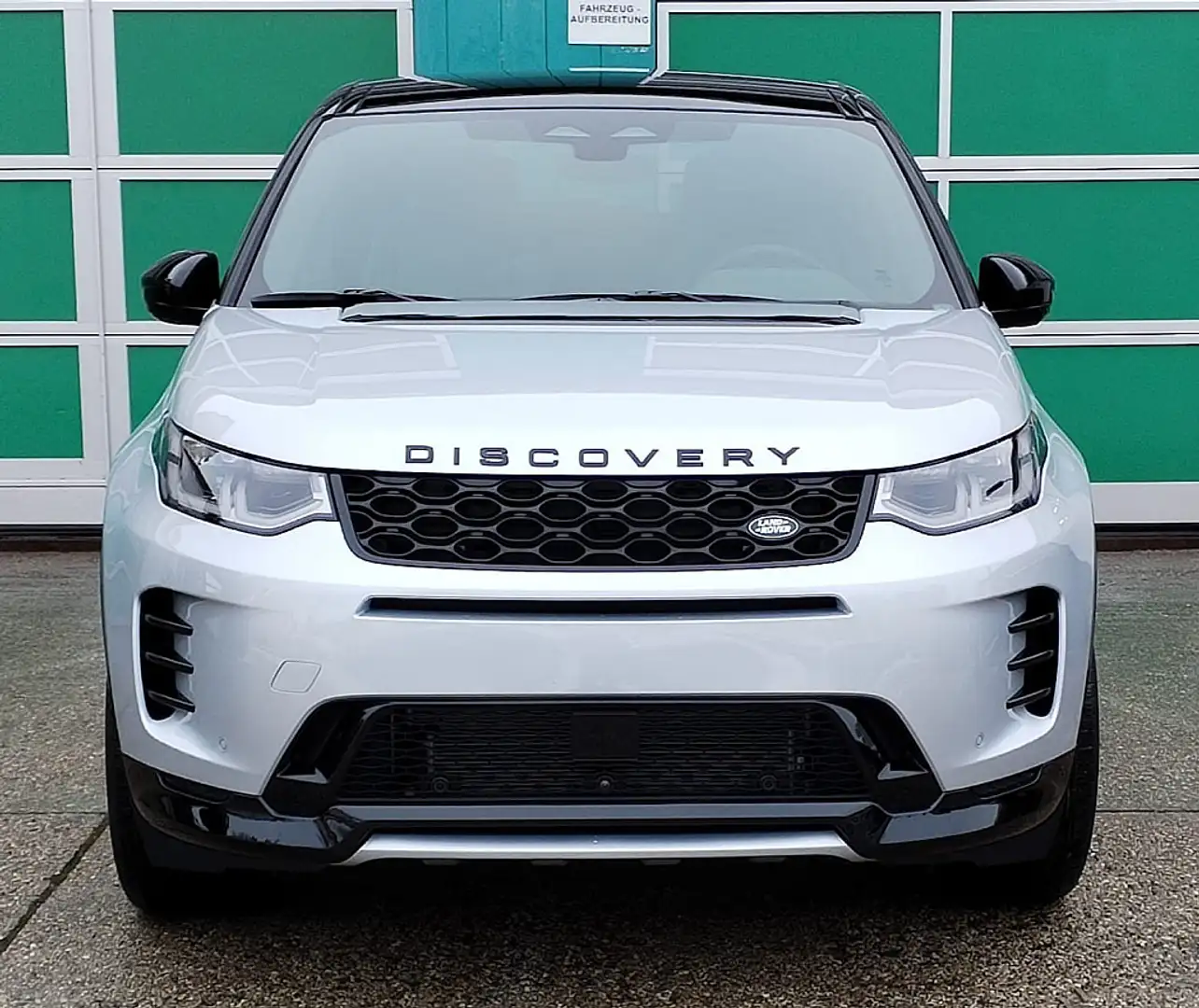 Land Rover Discovery Sport P300e PHEV AWD R-Dynamic SE Aut. Silber - 2