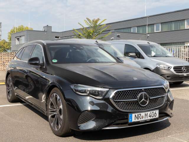 Mercedes-Benz E 300