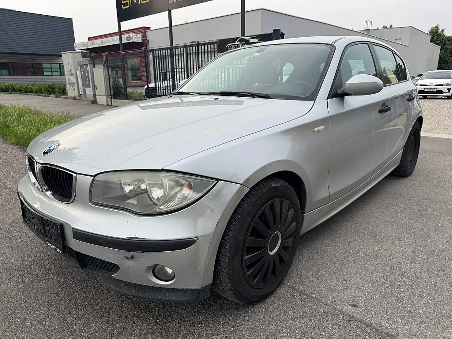BMW 116 i Österreich-Paket Gris - 1