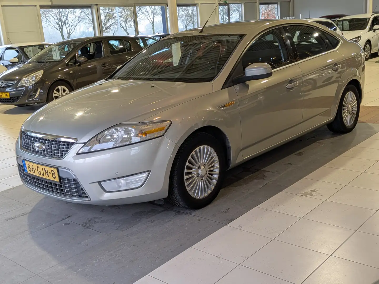 Ford Mondeo 2.0-16V Titanium Airco, Cruise Control, Trekhaak, Braun - 2