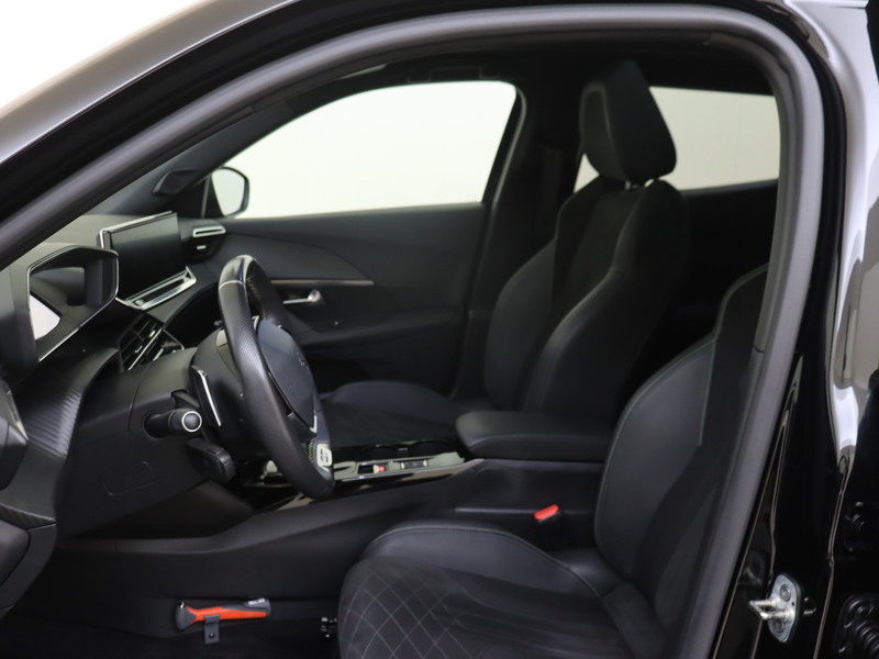 Peugeot 2008 1.2 PureTech 130PK GT Pack Camera | Panoramisch da — photo 10