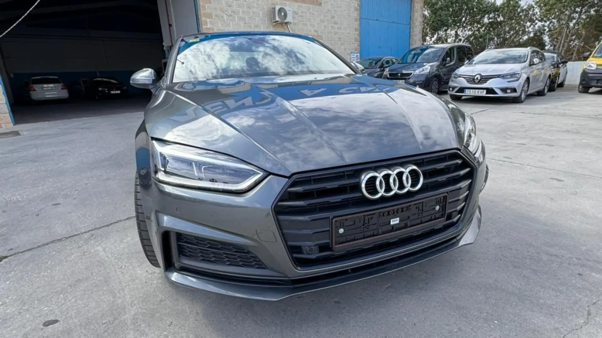 Audi A5 Deportivo Automático de 2 Puertas Gris - 1