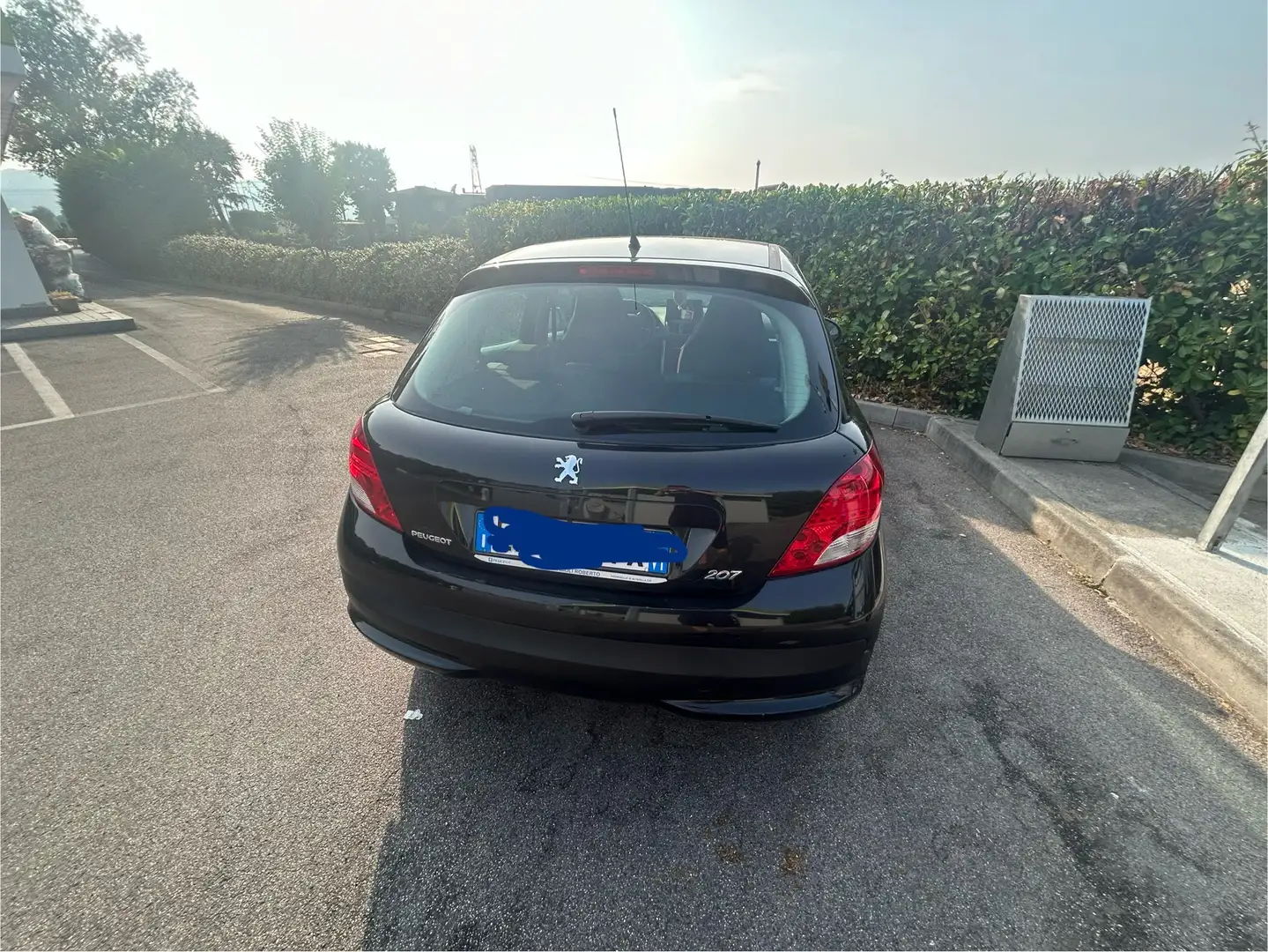 Peugeot 207 - 1