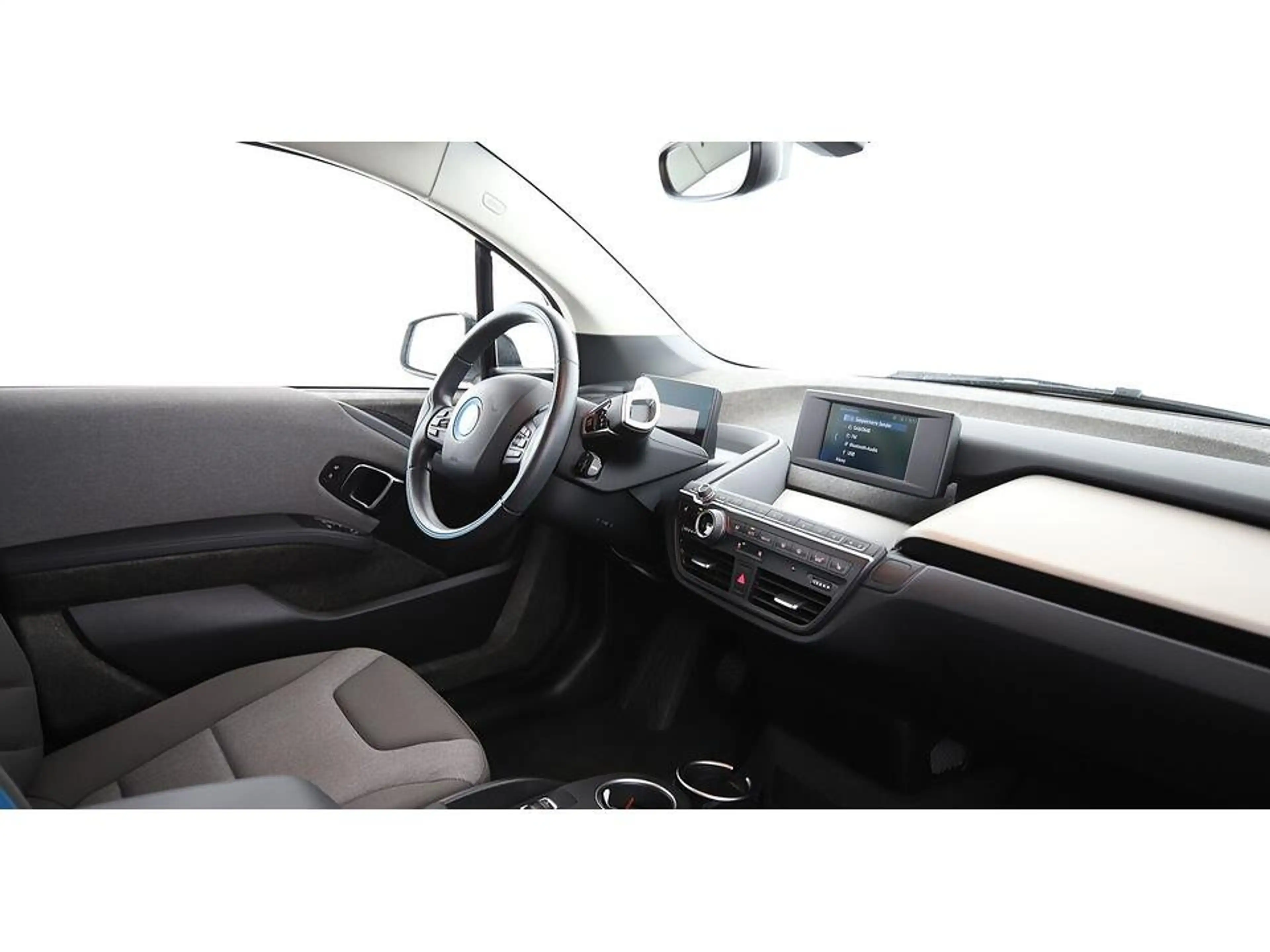 BMW i3 42kWh Aut LED WAERMEPUMPE SITZHZG KLIMA TEMP — photo 13