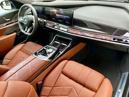 Annonce voiture d'occasion BMW i7 - CARADIZE