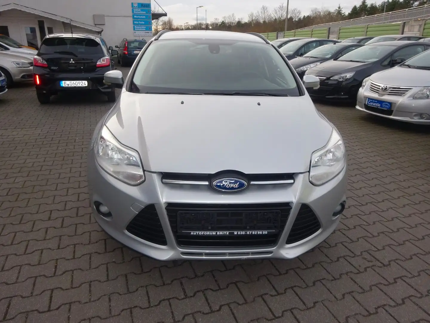 Ford Focus 1,6 EcoBoost 110kW Trend Turnier Silber - 2