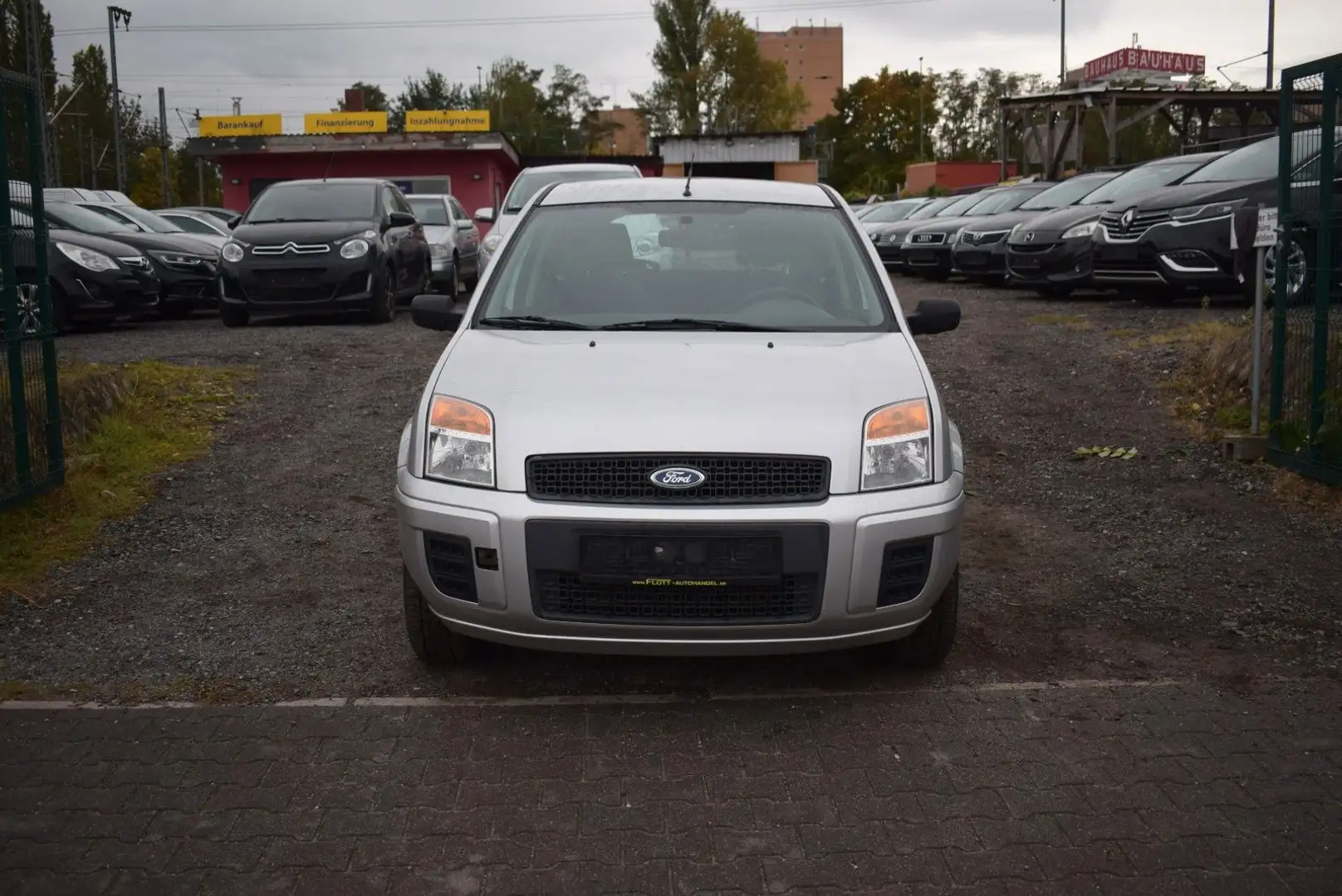 Ford Fusion Style Silber - 1