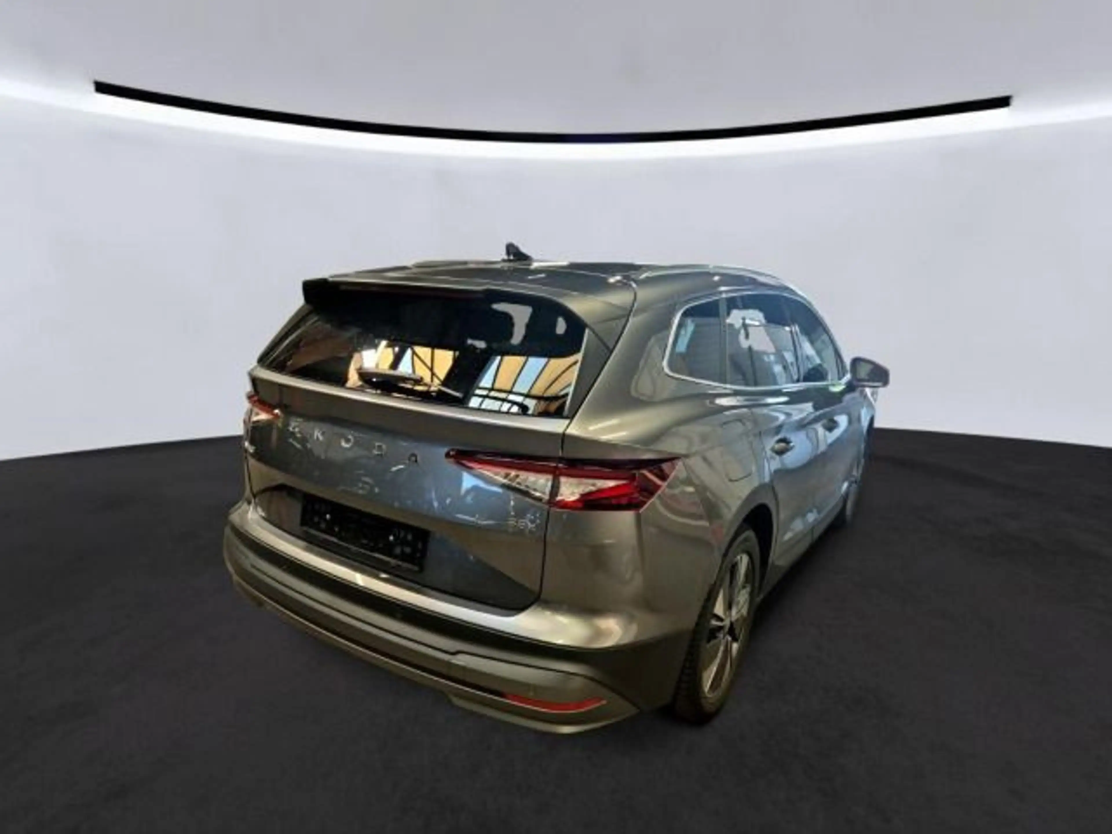 Skoda Enyaq 85x Loft* Navi*AHK*Wärmep.*Kamera*LED*Keyl — photo 3