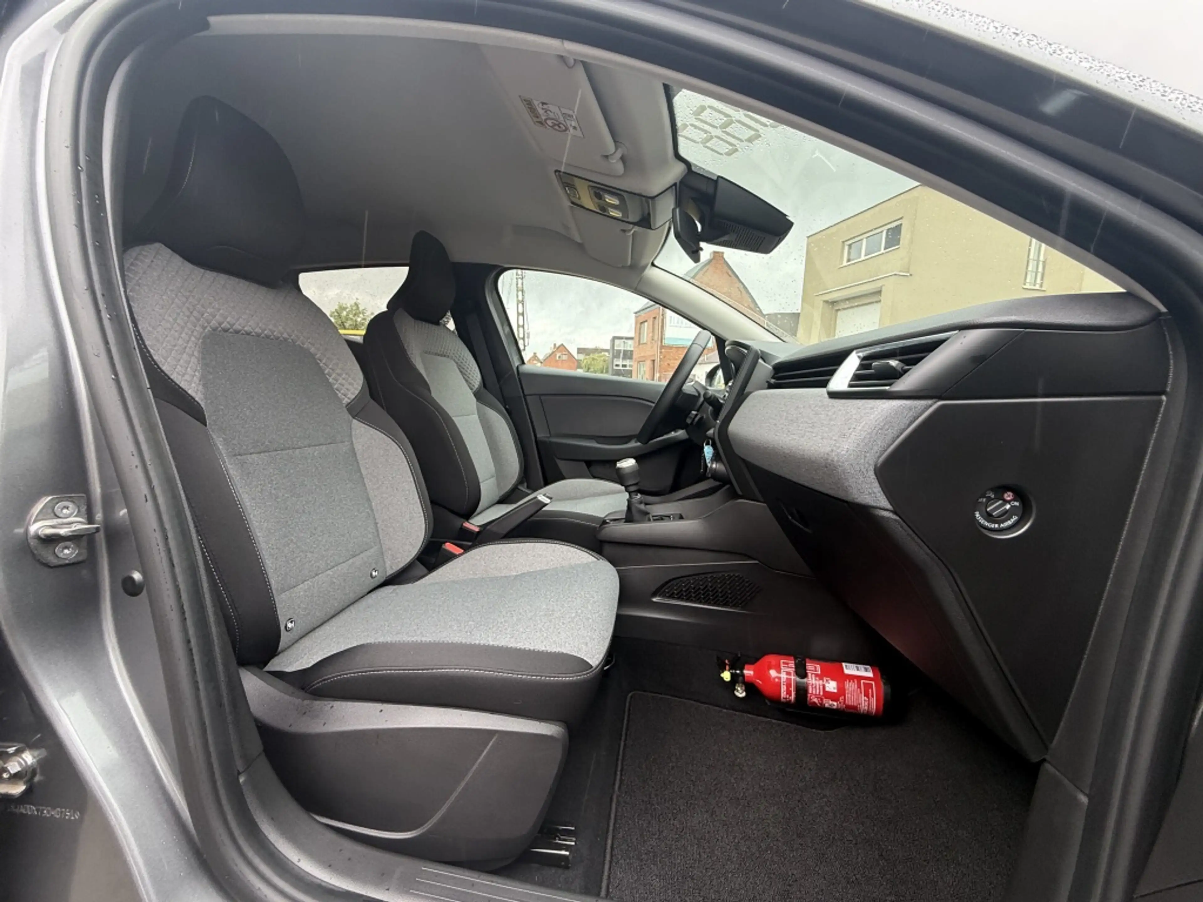 Renault Clio V Evolution Tce 90 — photo 11
