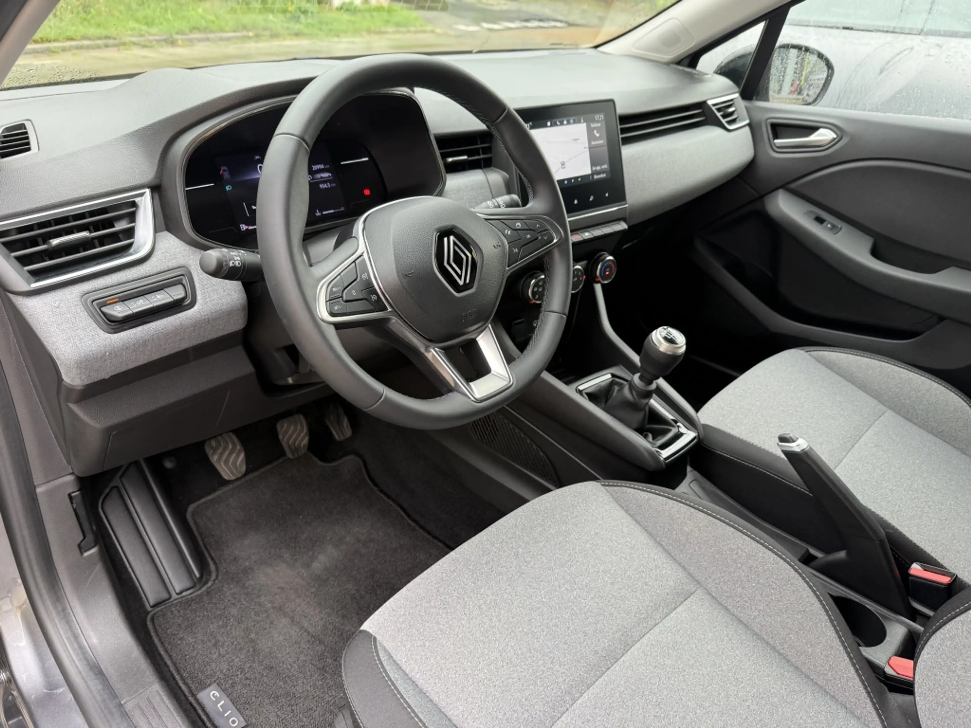 Renault Clio V Evolution Tce 90 — photo 13