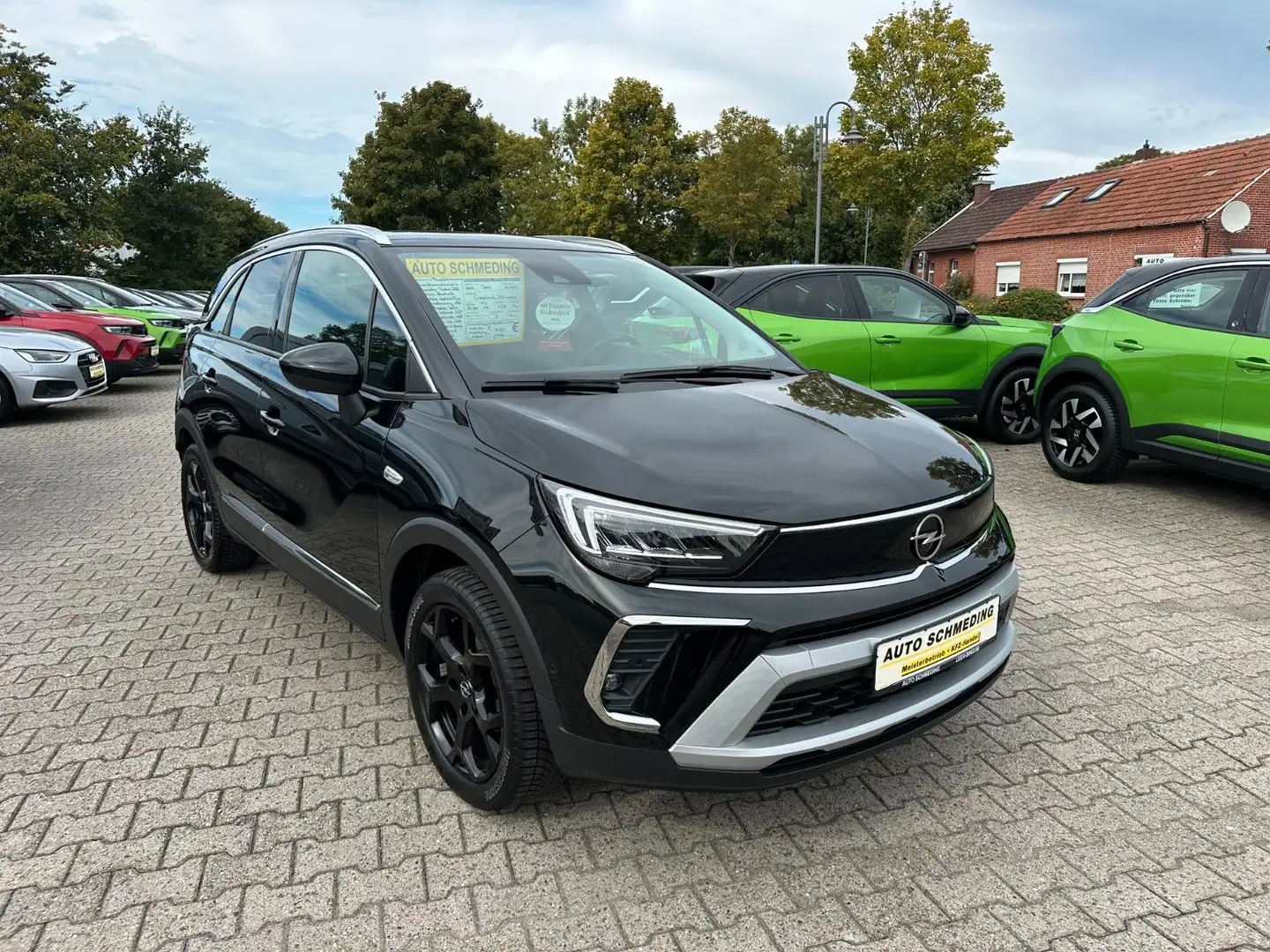 Opel Crossland X Crossland 1.5D "Ultimate" 2 Jahre Garantie Schwarz - 2