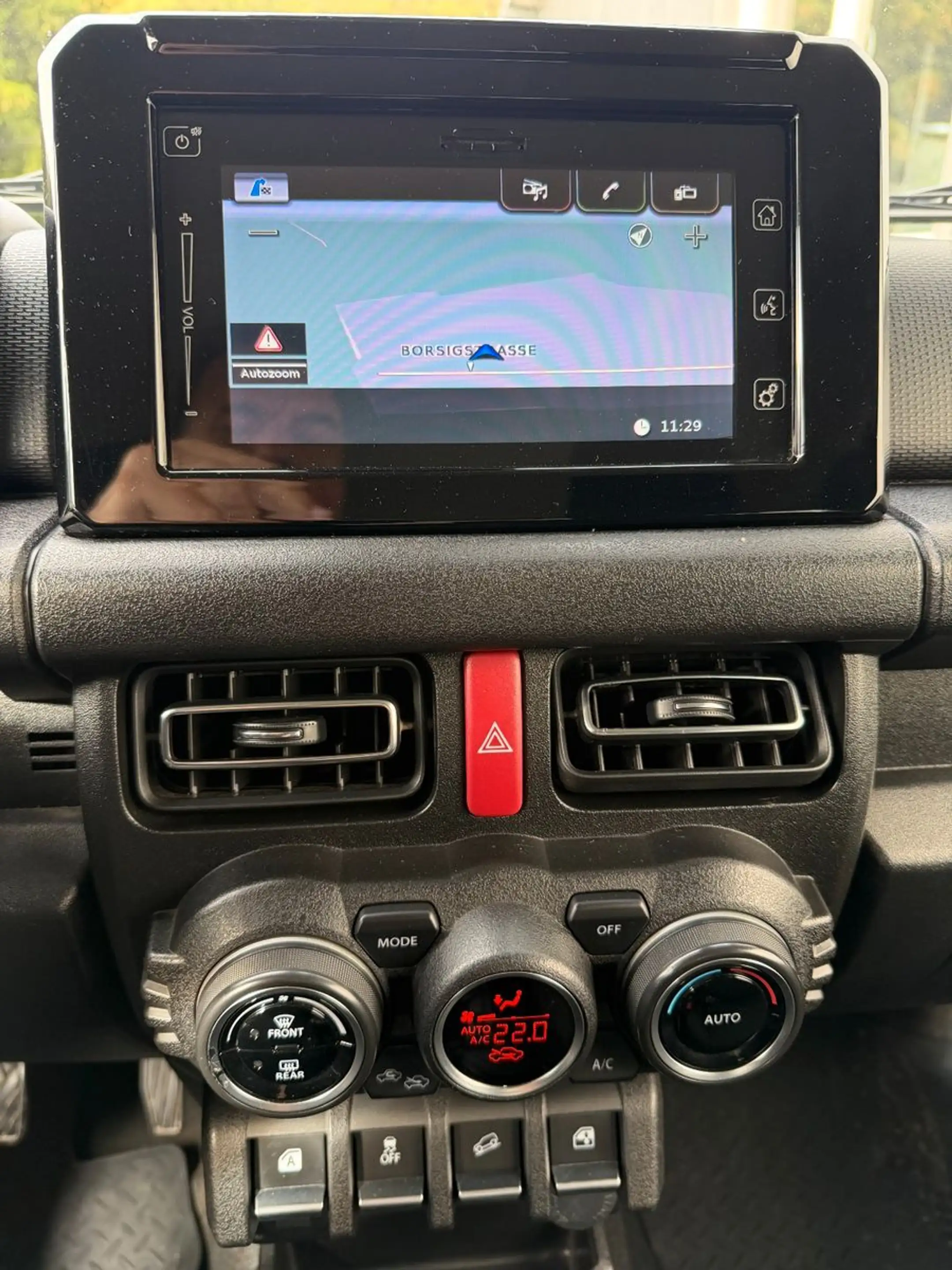 Suzuki Jimny Comfort+  4 Sitze AHK — photo 13