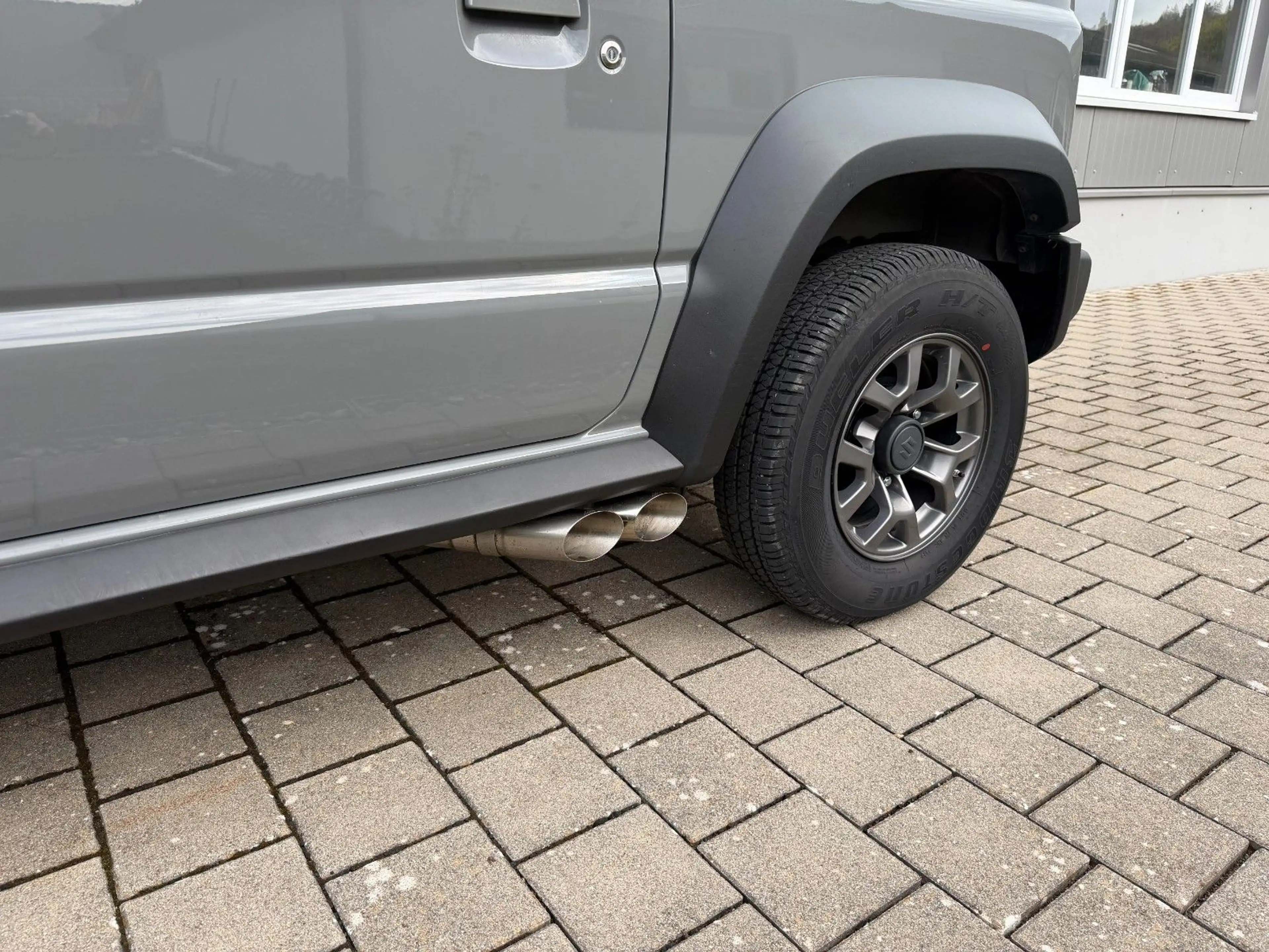 Suzuki Jimny Comfort+  4 Sitze AHK — photo 9