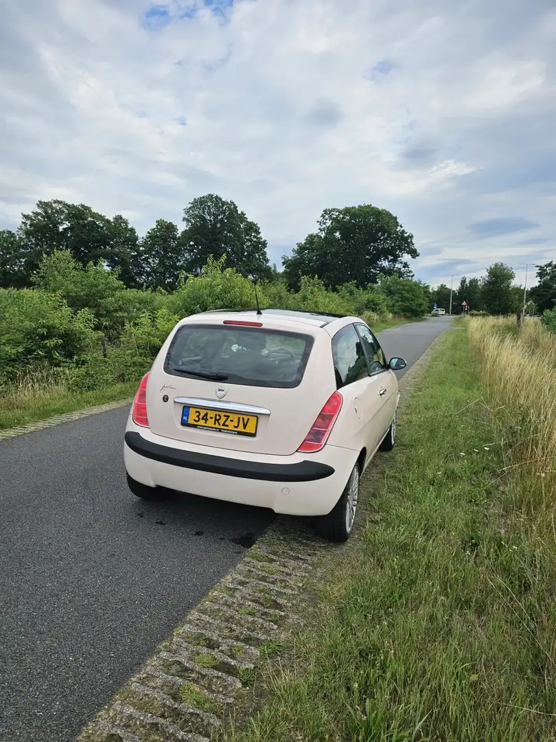 Lancia Ypsilon 1.4-16V Platino Beige - 2