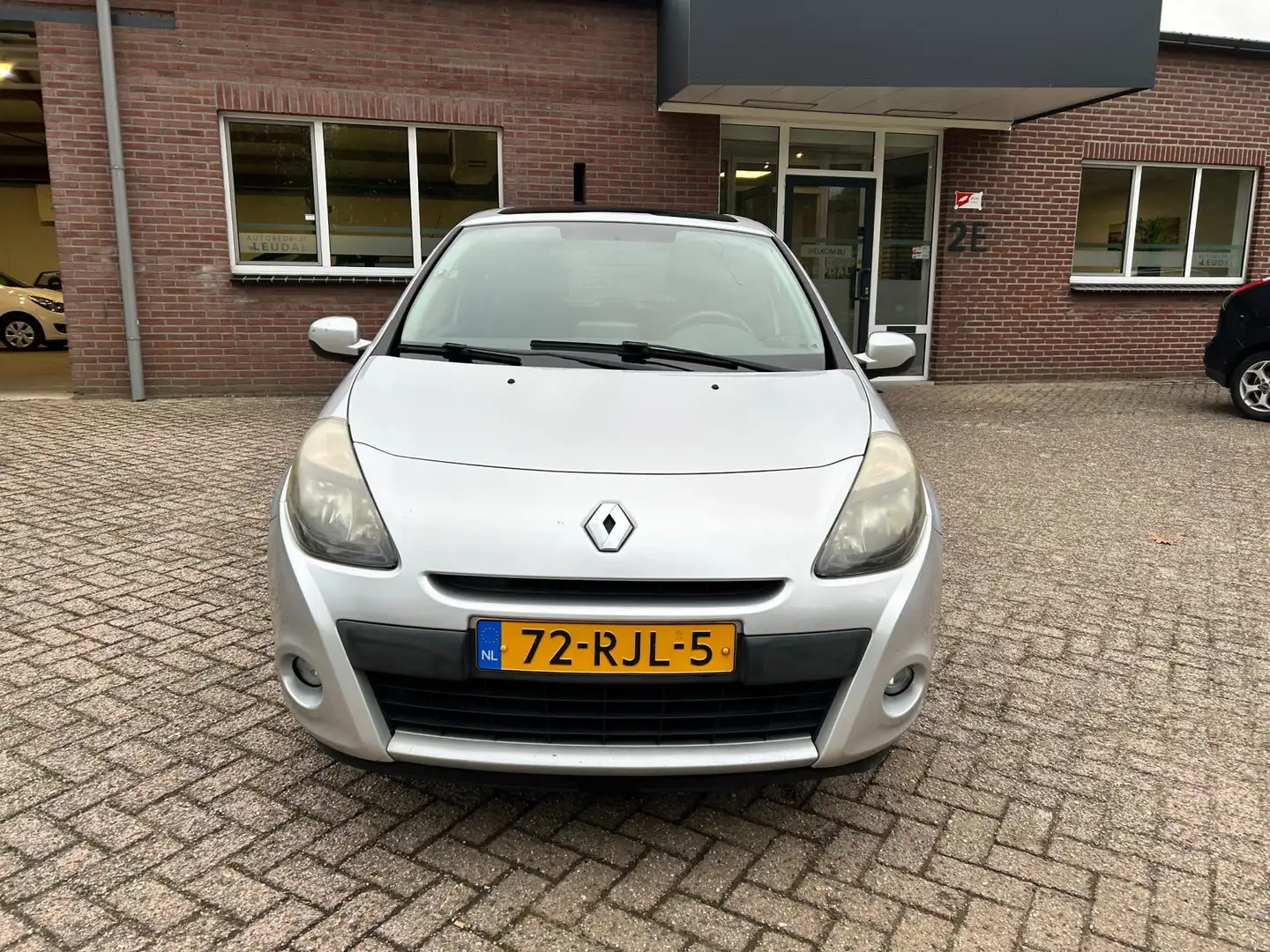 Renault Clio 1.2 Collection //Panoramadak //Cruisecontrol Grijs - 2