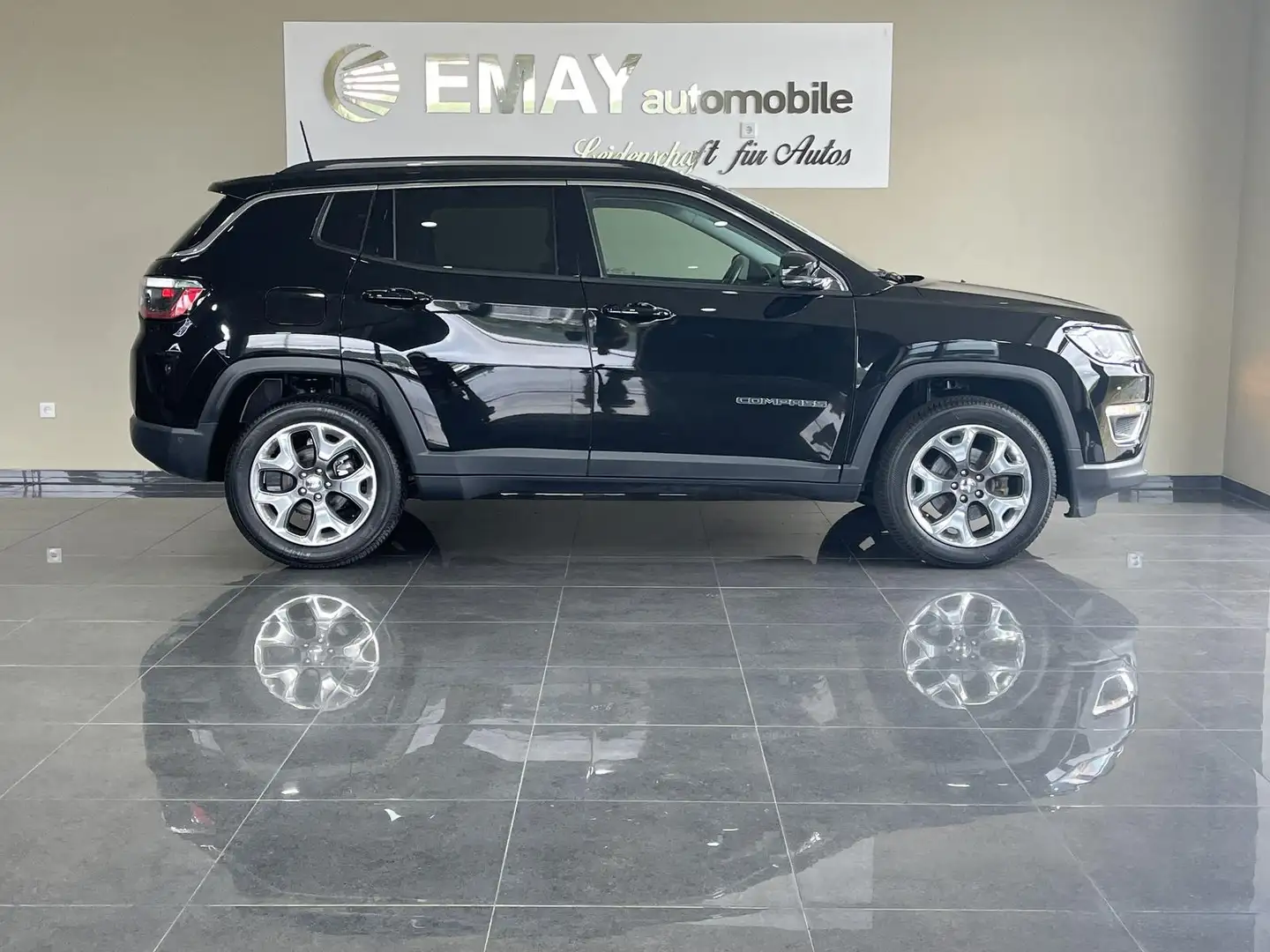 Jeep Compass Limited 4WD  Automatik /Navi/Xen./R.Kam. Schwarz - 2
