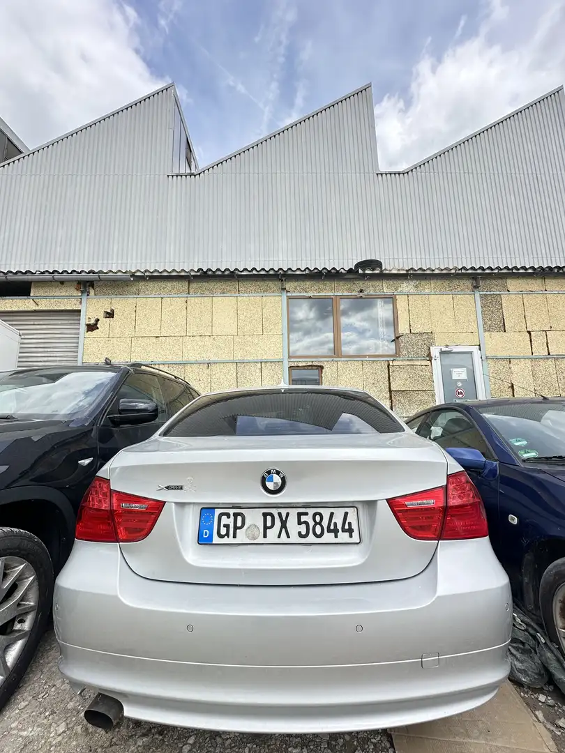BMW 318 E90 318i Tüv neu - 1