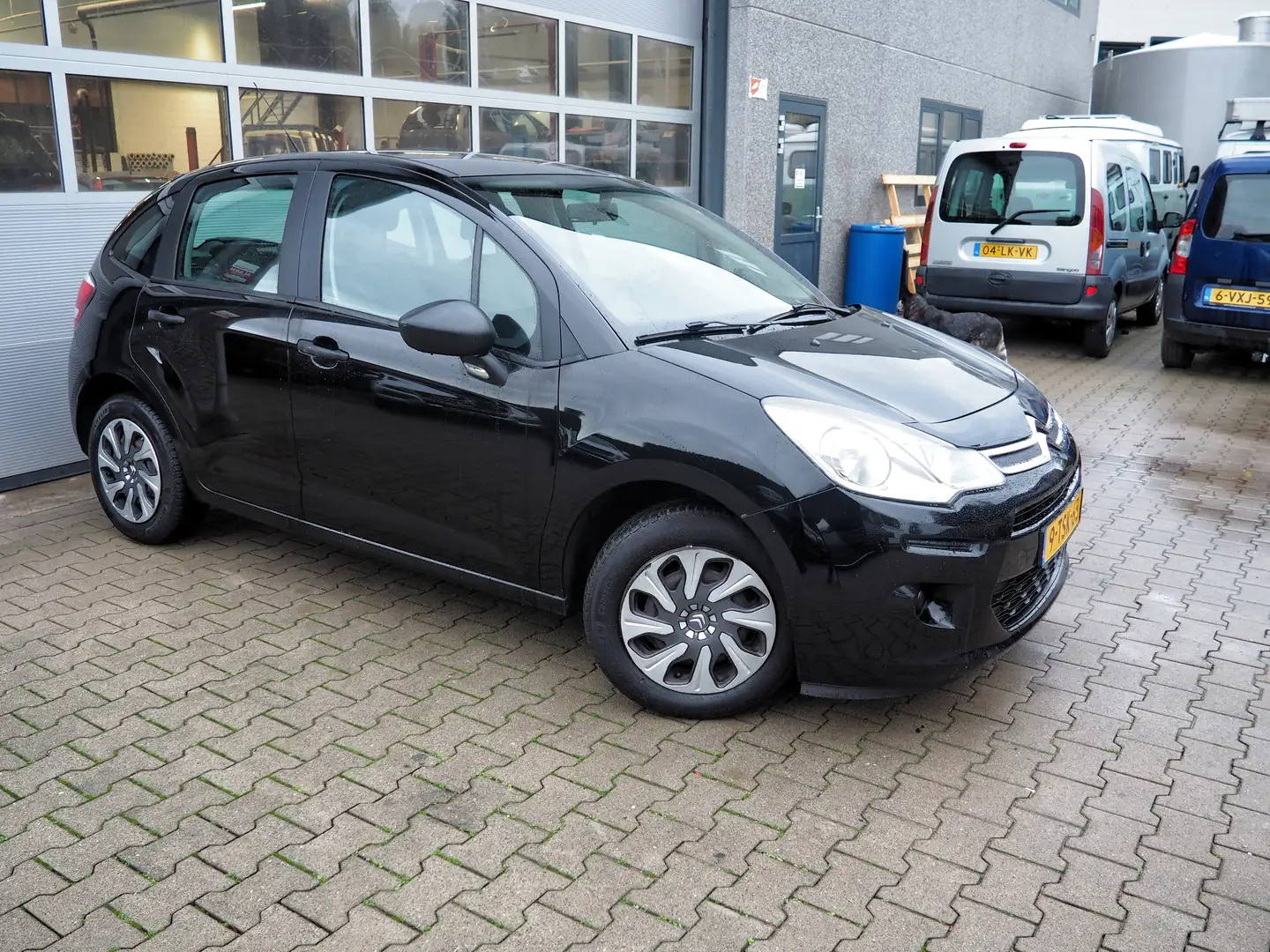 Citroen C3 1.0 PureTech Attraction AIRCO 5 DEURS ELEK. PAKKET Noir - 1