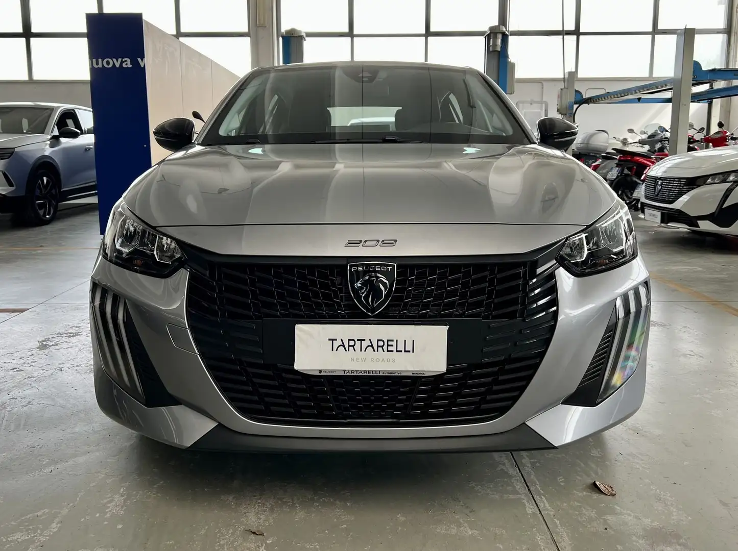 Peugeot 208 Hybrid 100 e-DCS6 Style Gris - 2