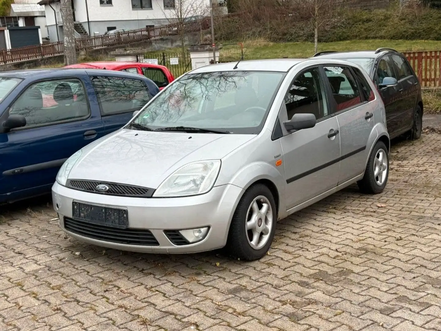 Ford Fiesta Trend*KLIMA*KUPPLUNGSSCHADEN*ALU* Серебристый - 2