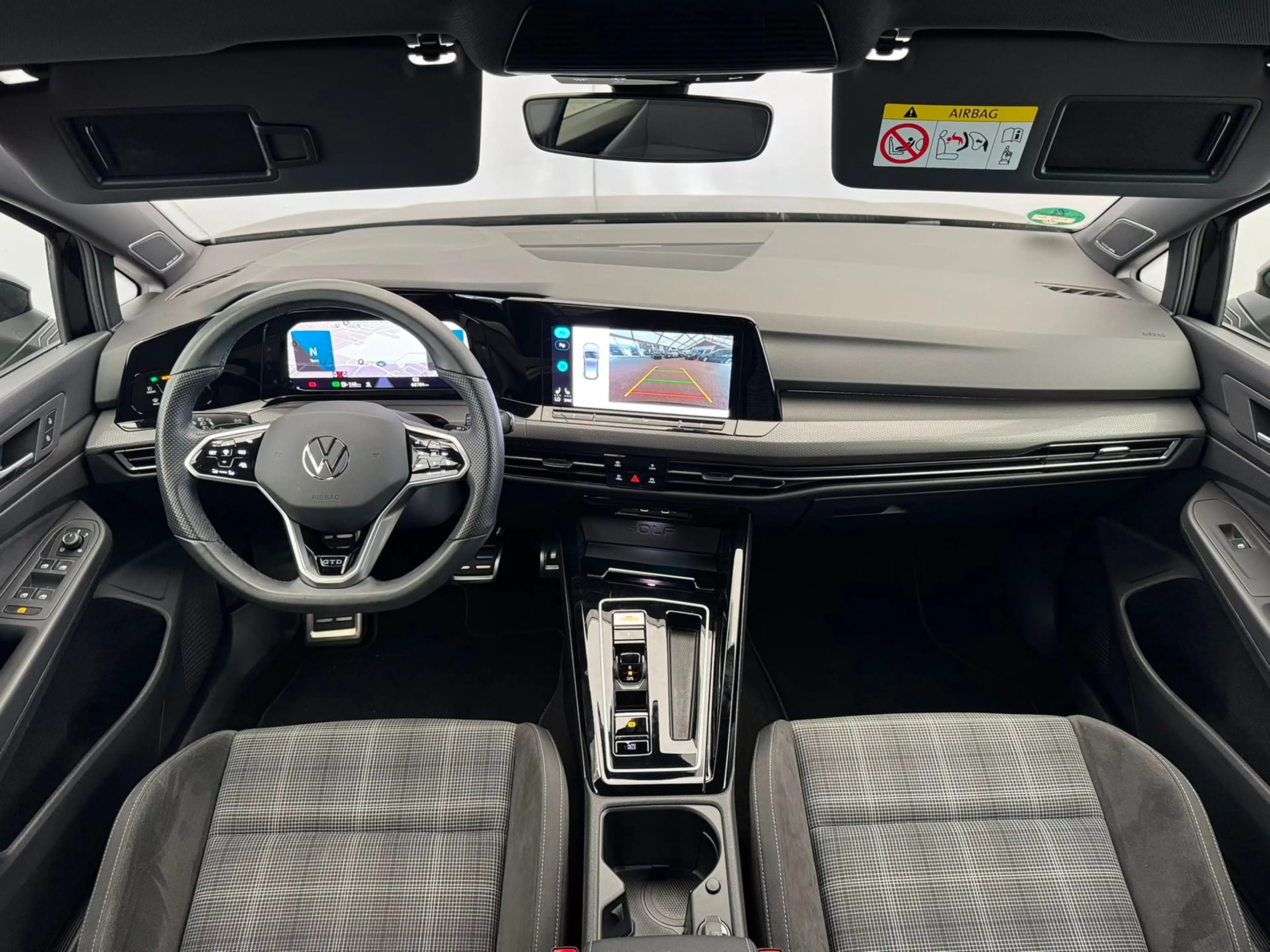 Volkswagen Golf VIII GTD 2.0TDI DSG+AHK+KAMERA+H&K+STHZ+MATRIX ... — photo 2