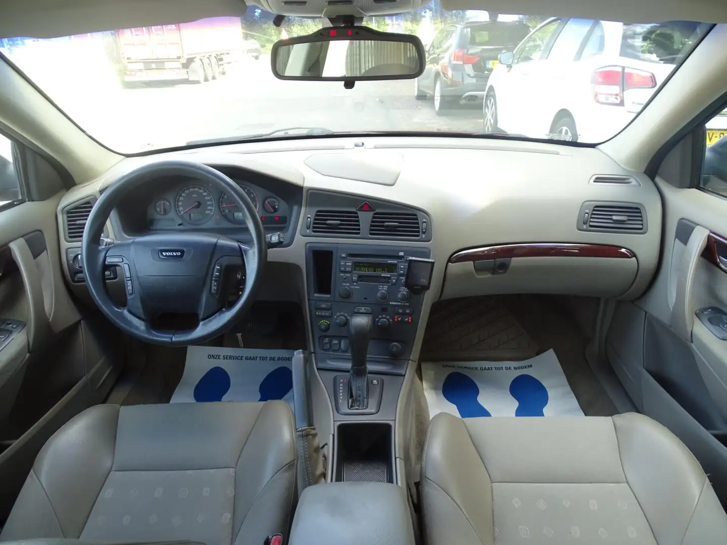 Volvo V70 2.4 - AUTOMAAT - STOELVERWARMING - AIRCO - TREKHAA Червоний - 2