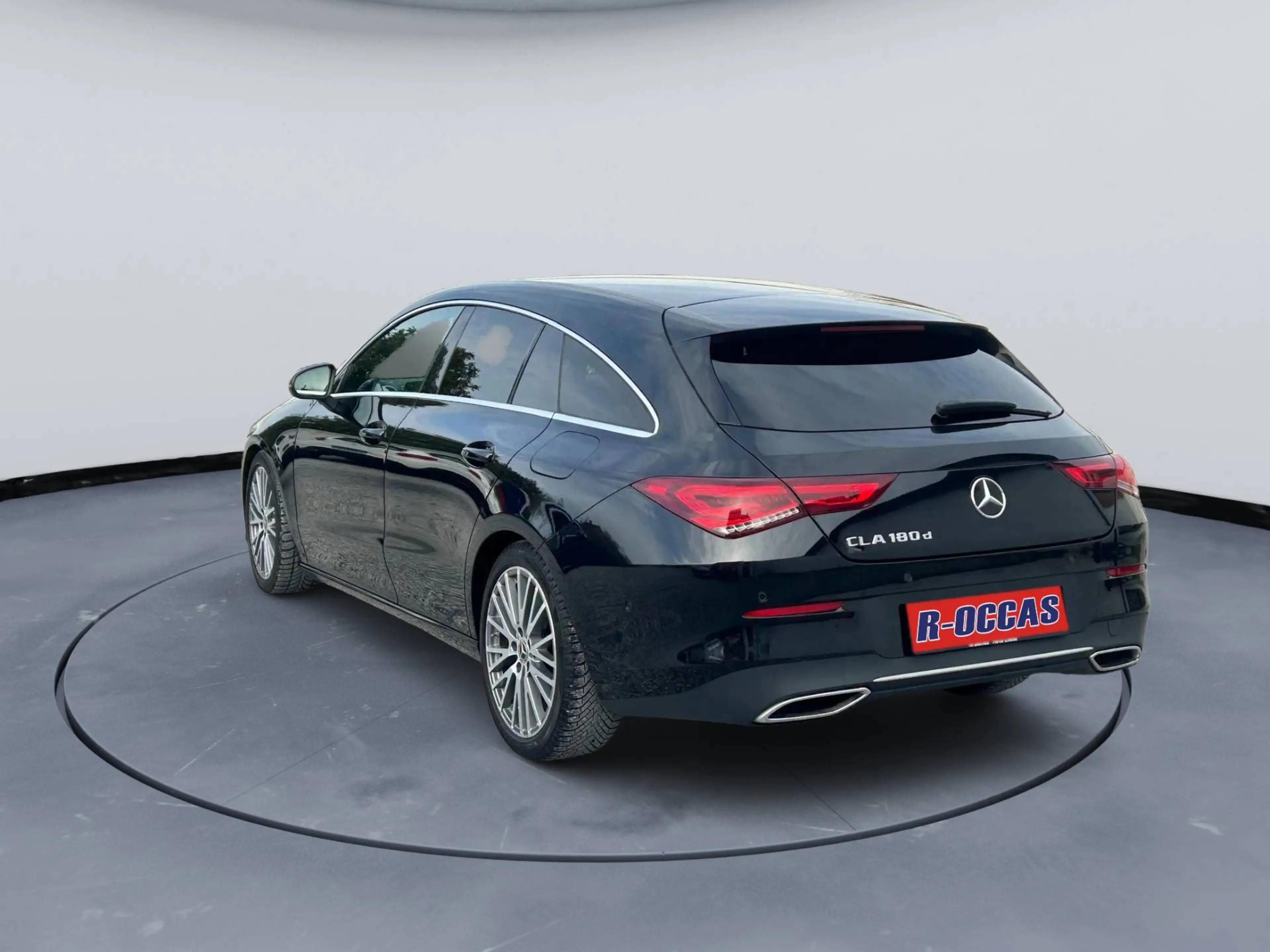 Mercedes-Benz CLA 180 CLA 180 d Business Solution 1er Propriétaire Carnet Complet — photo 3