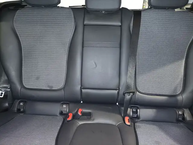 Mercedes-Benz GLC view 15