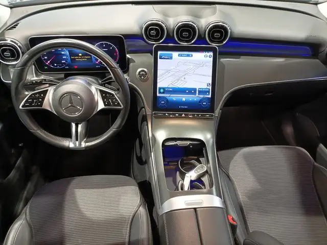 Mercedes-Benz GLC view 14