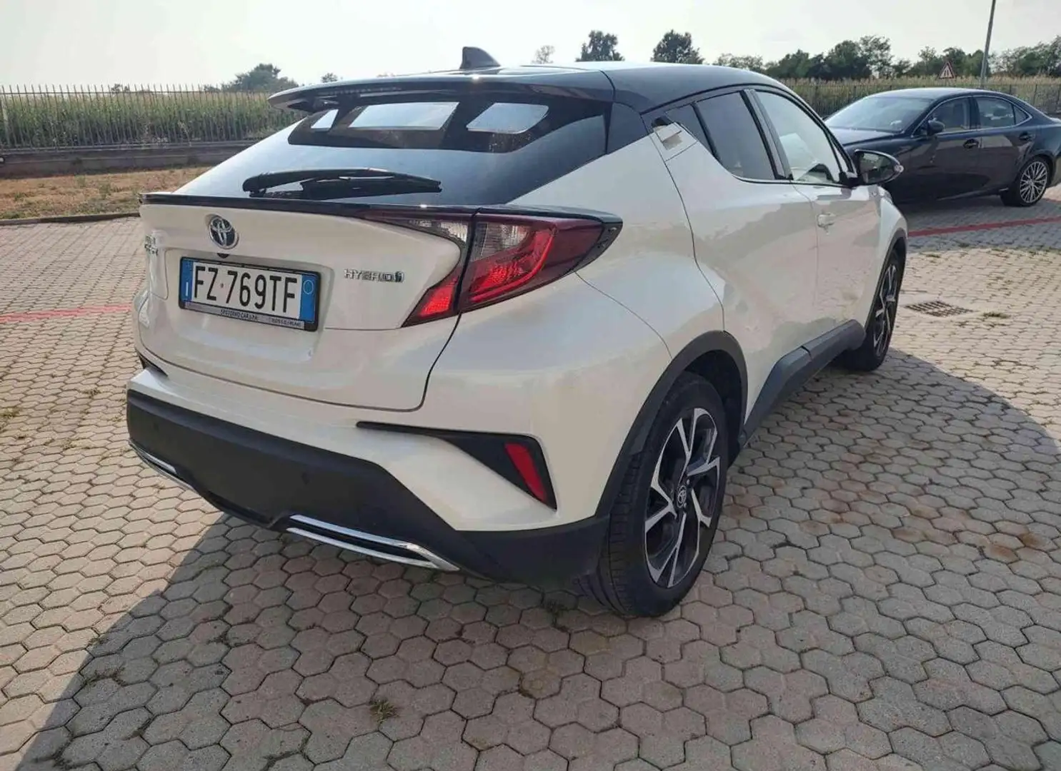 Toyota C-HR C-HR I 2020 2.0h Trend e-cvt Bianco - 2