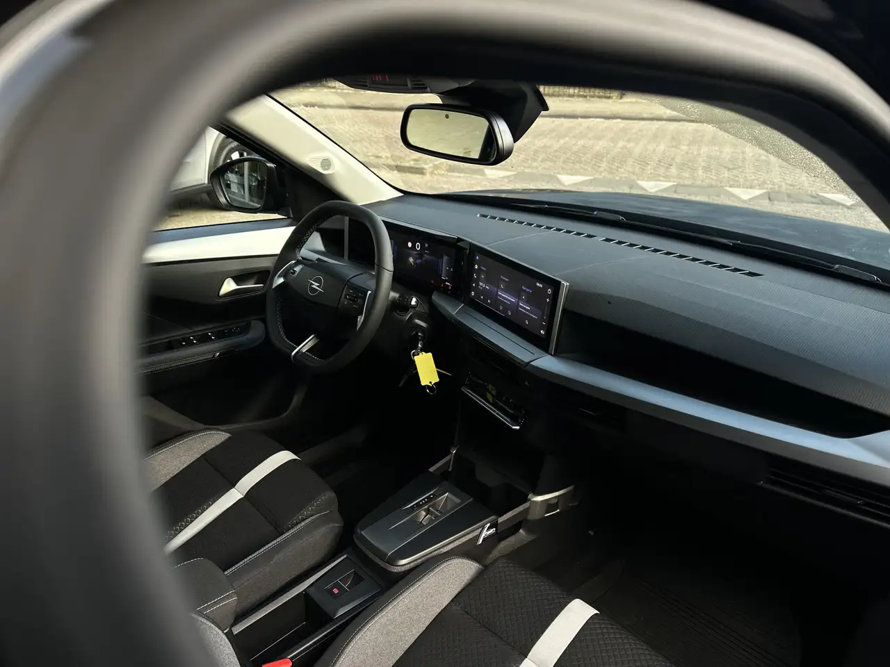 Opel Frontera 1.2 Turbo Hybrid GS 7persoons. 145 PK/Camera/Navi/ 16