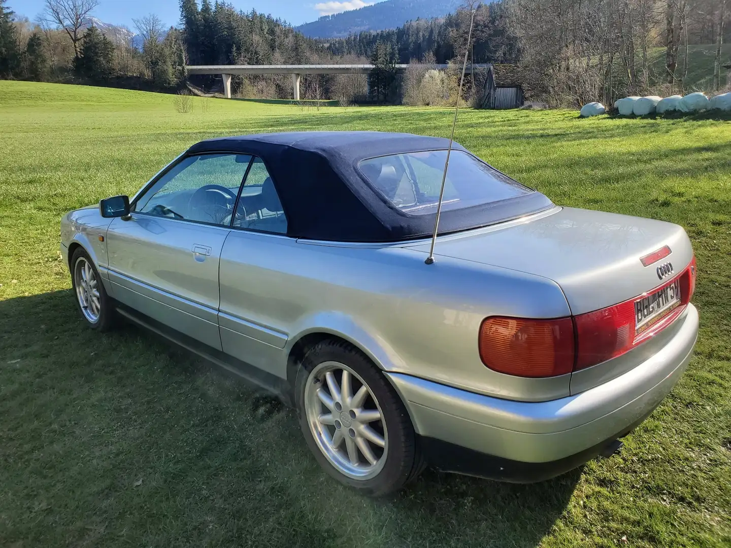 Audi Cabriolet Cabriolet 80 1.8T 5V Argintiu - 2
