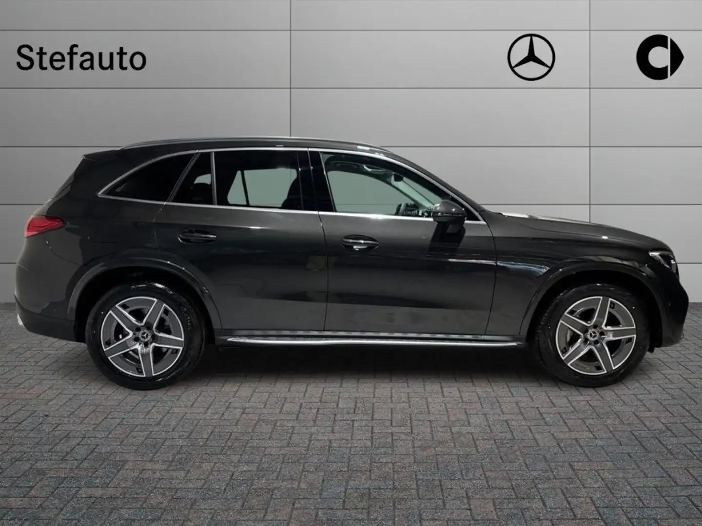 Mercedes-Benz GLC 220 d 4Matic Mild Hybrid AMG Line Advanced Gris - 2