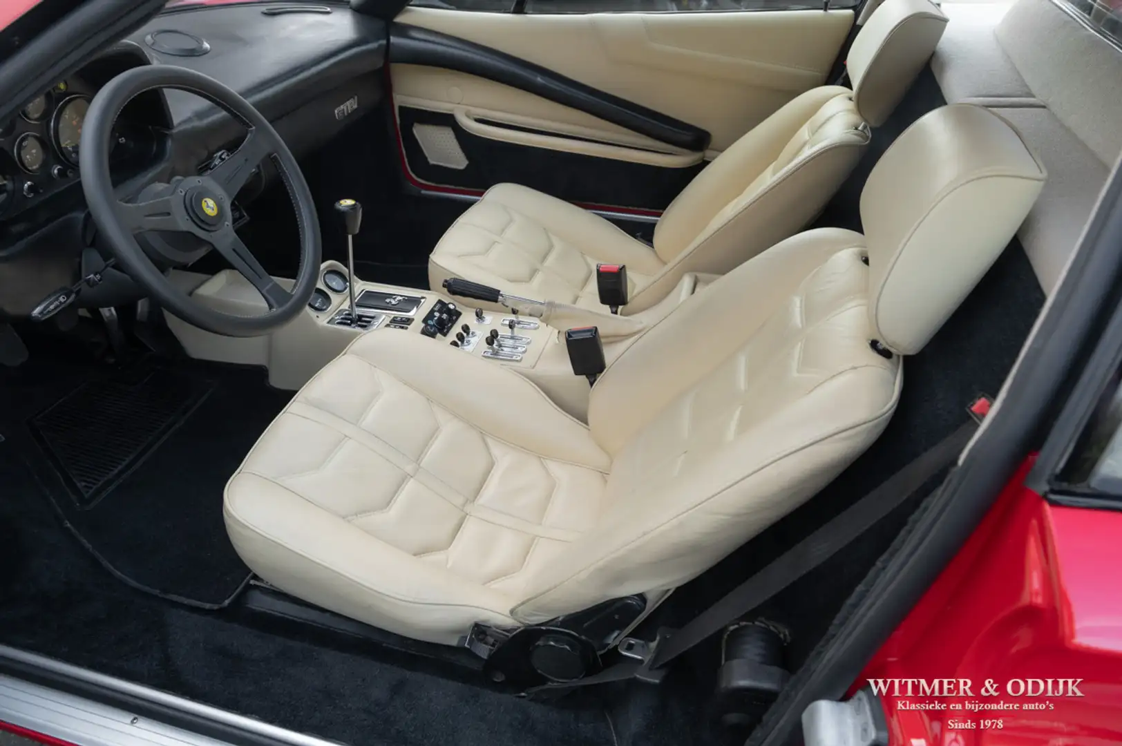 Ferrari 308 GTi Berlinetta Roşu - 2