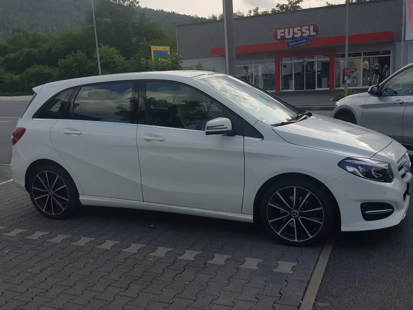 Mercedes-Benz B 200 B 200 (246.243) Bílá - 2