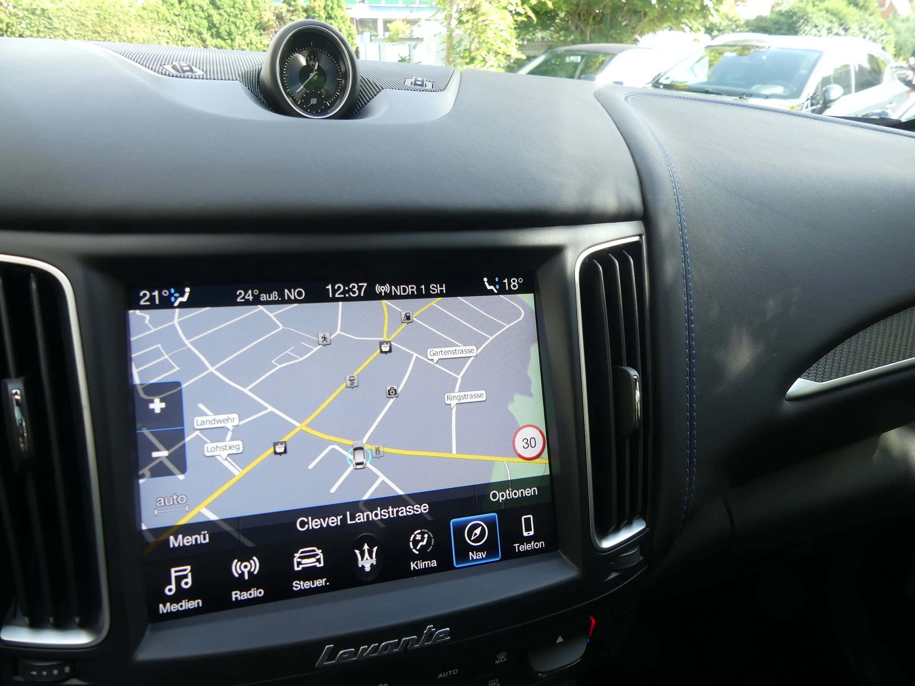 Maserati Levante Levante Trofeo * extrem gepflegt — photo 8