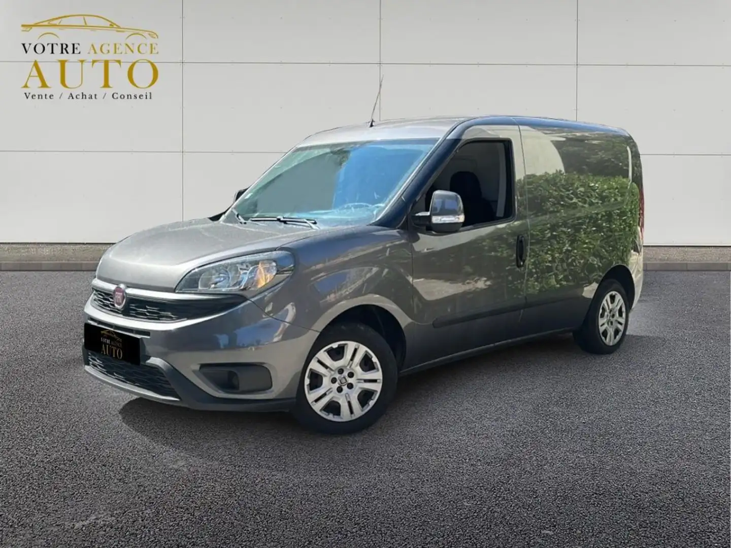 Fiat Doblo II 1.3 Multijet - 95 - FOURGON tôlé Pack Professional Gris - 1