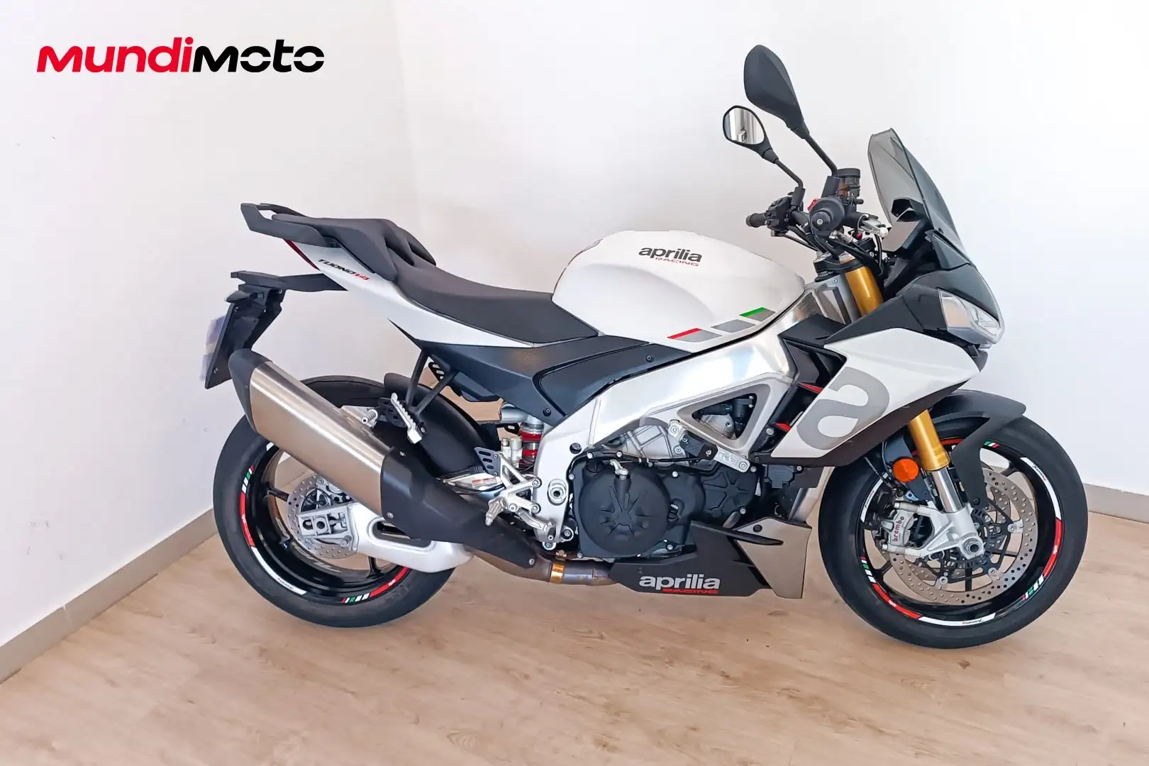 Aprilia Tuono - 1