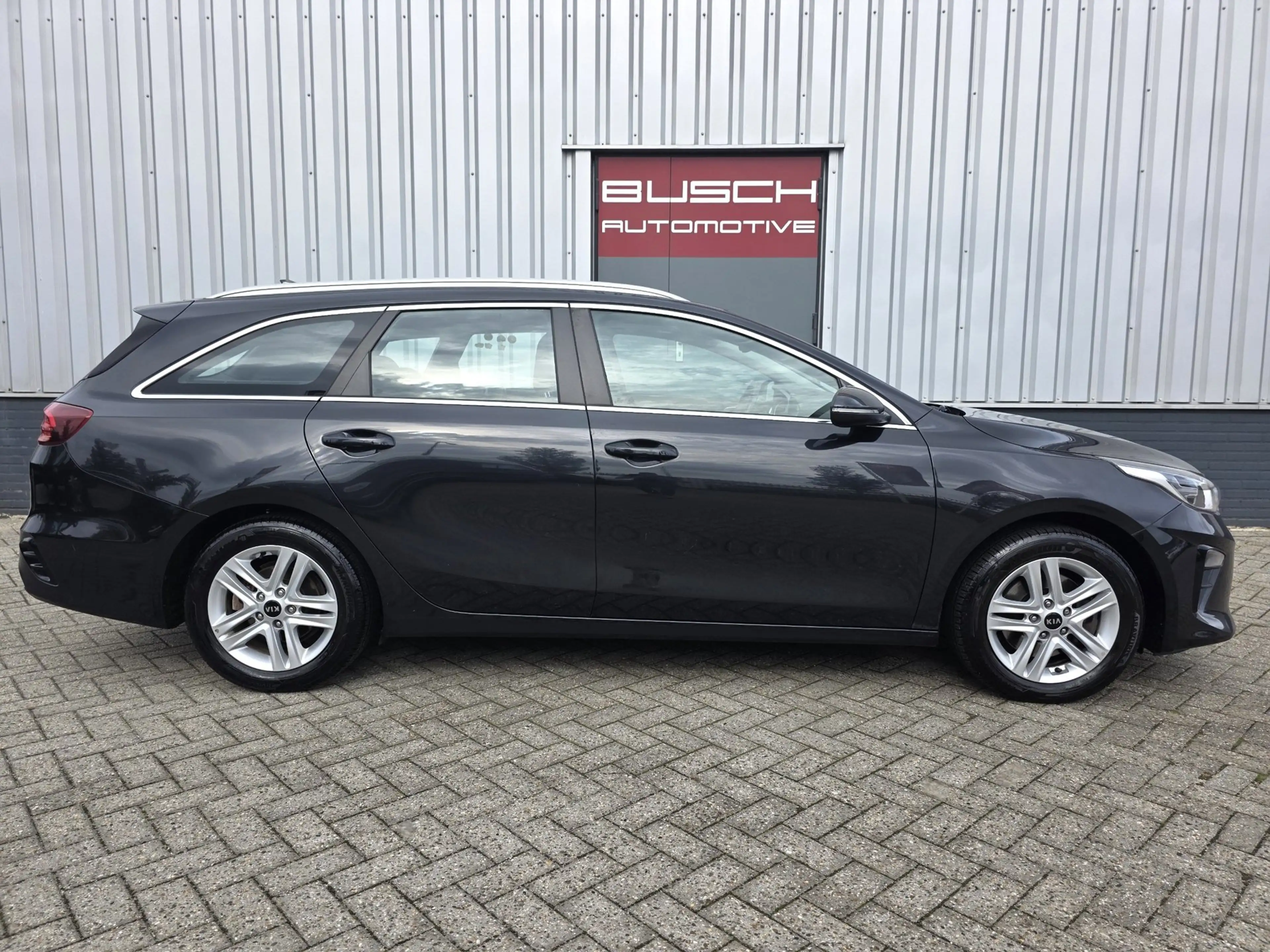 Kia Ceed SW / cee'd SW Sportswagon 1.0 T-GDi DynamicLine CAMERA | CARPLAY — photo 3